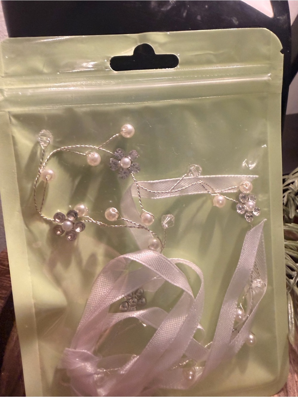 SHEIN Pearl & Crystal Floral Hair Vine - White